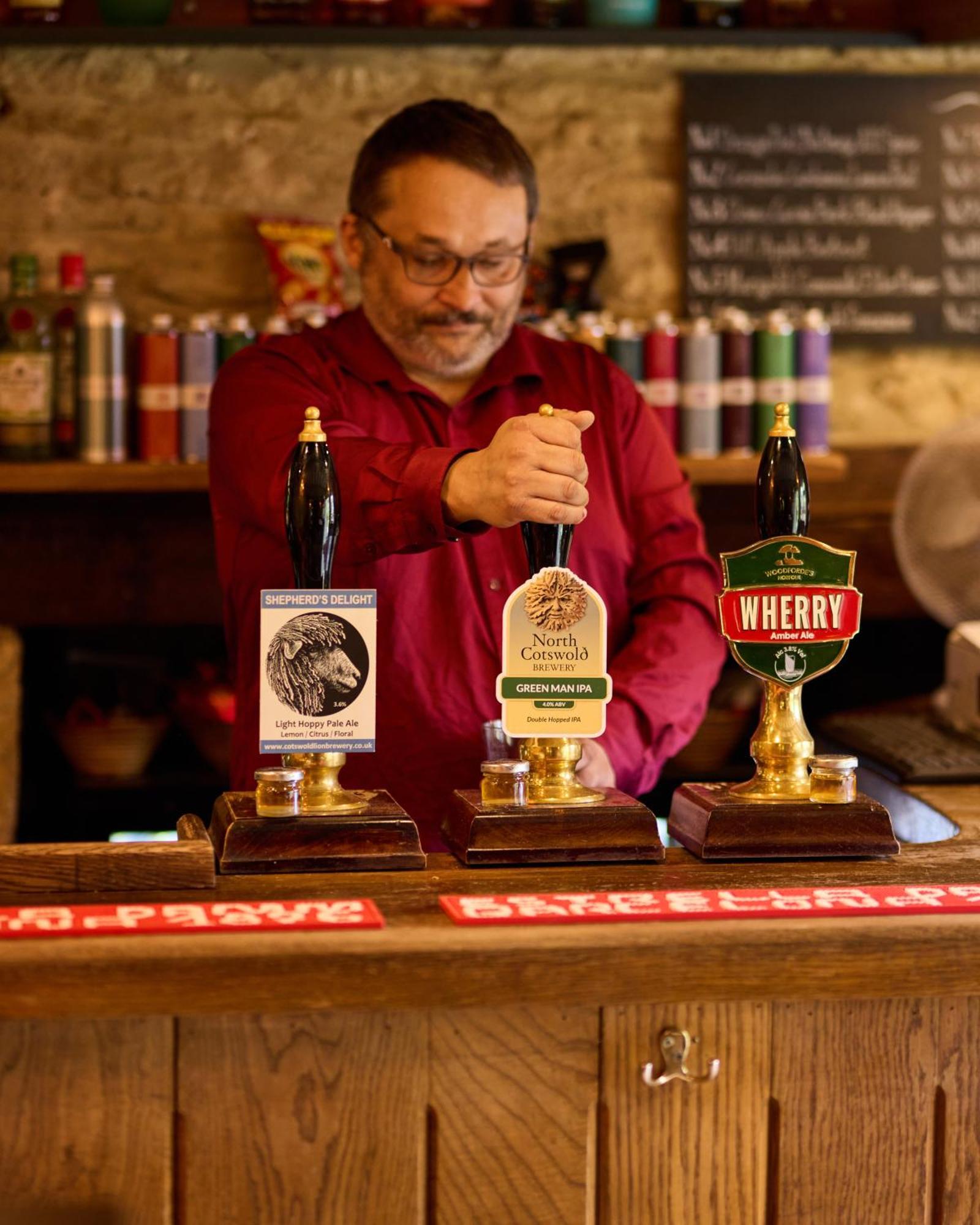 The Plough Inn Little Faringdon エクステリア 写真